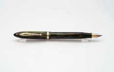 Sheaffer-Balance-Premier -Oversize-Carmine-Celluloid-Vacuum-Filler-6.jpg