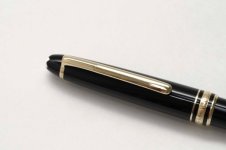 Montblanc-Meisterstuck-164-Classic-Black-Resin-Ballpoint-Pen-2.jpg