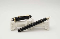 Pilot-Custom-74-Black-1.jpg