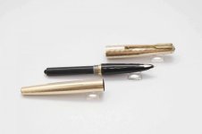 Parker-61-Insignia-12K-Gold-Filled-4.jpg