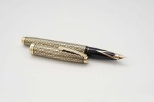 Sheaffer-Imperial-Sovereign-Gold-Fill-Diamond-Design-2.jpg