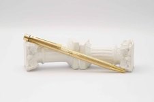Sheaffer-Targa-1005-Gold-Fluted-Ballpoint-Pen-1.jpg