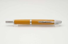 Pilot-Capless-Vanishing-Point-Deep-Yellow-6.jpg