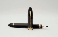 Omas-360-Oversize-Black-Resin-Piston-Filler-2.jpg