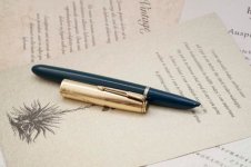 Parker-51-Aerometric-Blue-Cedar-Gold-Filled-Cap-Blue-Diamond-1.jpg