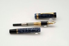 Parker-Duofold-Centennial-Blue-Marble-4.jpg