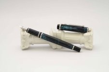Pilot-Namiki-Grance-Marble-Black-Blue-1.jpg