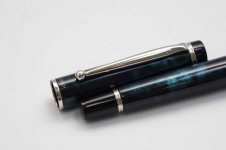 Pilot-Namiki-Grance-Marble-Black-Blue-4.jpg