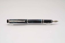 Pilot-Namiki-Grance-Marble-Black-Blue-6.jpg