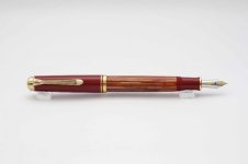 Pelikan-Souveran-M600-Tortoiseshell-Red-8.jpg