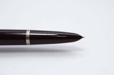 Parker-51-Aerometric-Burgundy-Gold-Filled-Cap-4.jpg