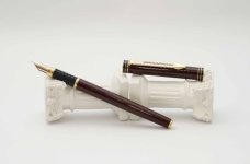 Waterman-Exclusive-Red-Marble-Lacquer-1.jpg