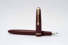 Parker-Duofold-Slimfold-Burgundy-2.jpg