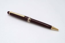 Montblanc-Meisterstuck-Classique-Burgundy-Ballpoint-Pen-6.jpg