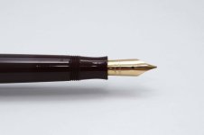 Parker-La-Plume-Double-Lamine-Bordeaux-Gold-Filled-Cap-Vacumatic-4.jpg
