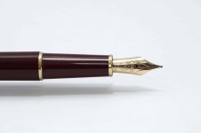 Montblanc-Meisterstuck-144R-Bordeaux-5.jpg