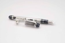 Pilot-Custom-74-Clear-Demonstrator-3.jpg