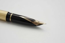Sheaffer-Targa-1005-Gold-Fluted-5.jpg