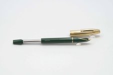 Sheaffer-Dolphin-Green-Gold-Cap-3.jpg