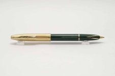 Sheaffer-Dolphin-Green-Gold-Cap-7.jpg