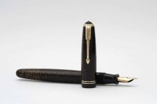 Parker-Vacumatic-Red-Black-Stripe-Double-Ring-Cap-2.jpg