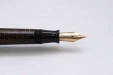 Parker-Vacumatic-Red-Black-Stripe-Double-Ring-Cap-3.jpg