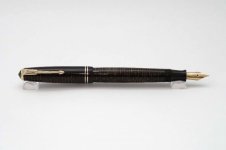 Parker-Vacumatic-Red-Black-Stripe-Double-Ring-Cap-6.jpg