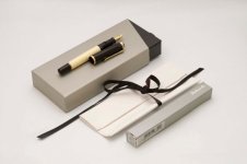 Pelikan-M200-Cafe-Creme-Special-Edition-2.jpg