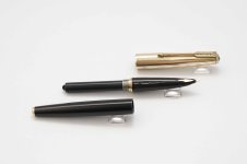 Parker-61-Black-14K-Gold-Filled-Rainbow-Cap-4.jpg