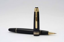 Montblanc-Meisterstuck-Unicef-146-Legrand-Black-Resin-2.jpg