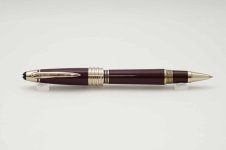 Montblanc-John-F-Kennedy-Special-Edition-Burgundy-Rollerball-8.jpg