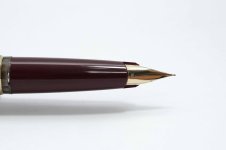 Montblanc-320-Classic-Bordeaux-4.jpg