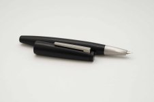 Lamy-2000-Matte-Black-3.jpg