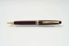 Montblanc-Meisterstuck-164-Burgundy-Ballpoint-Pen-7.jpg