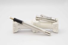Graf-Von-Faber-Castell-Classic-Platinum-Plated-1.jpg