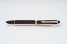 Montblanc-Meisterstuck-163R-Bordeaux-Rollerball-6.jpg