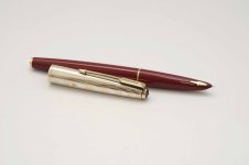 Parker-61-Red-Heritage-Rainbow-Cap-4.jpg