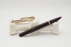 Parker-51-Aerometric-Burgundy-Gold-Filled-Cap-1.jpg