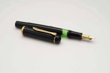 Pelikan-M200-Black-4.jpg