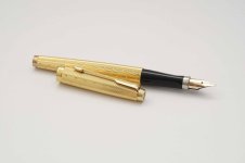 Parker-75-Perle-Gold-Plated-3.jpg