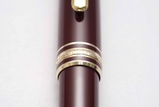 Montblanc-Meisterstuck-164R-Bordeaux-Ballpoint-Pen-3.jpg