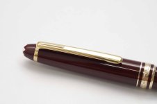 Montblanc-Meisterstuck-164R-Bordeaux-Ballpoint-Pen-2.jpg