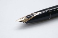 Sheaffer-PFM-V-Snorkel-Black-Gold-Filled-Cap-5.jpg