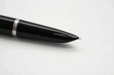 Parker-51-Vacumatic-Black-Gold-Filled-Cap-4.jpg