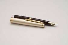 Pilot-Elite-95S-Pocket-Burgundy-Satin-Rose-Gold-3.jpg