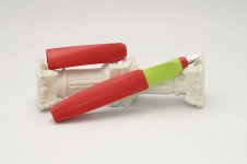 Pelikan-Twist-Neon-Coral-1.jpg