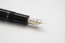 Montblanc-Meisterstuck-146-Classic-Black-Resin-6.jpg