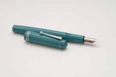 Fountain-Pen-Revolution-Darjeeling-Teal-Flex-Nib-3.jpg