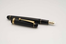Pilot-Custom-74-Black-3.jpg