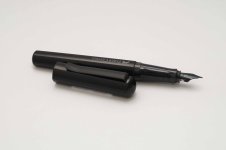 Faber-Castell-Hexo-Black-4.jpg